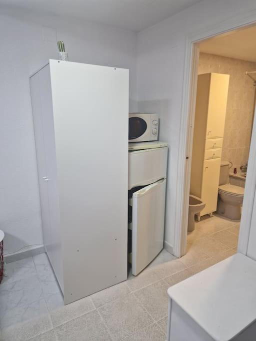 Studio Flat 150M Away From Beach Torrevieja Exterior foto